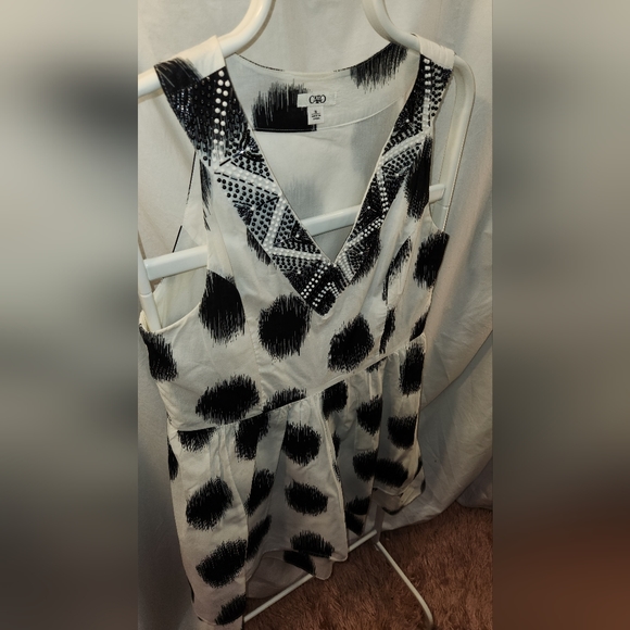 CATO DRESS - Picture 3 of 8